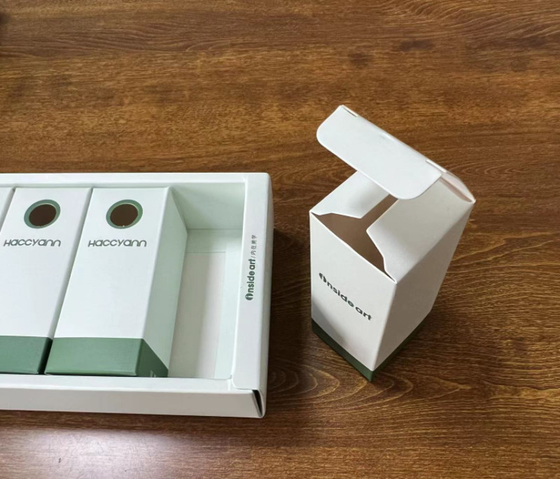 gewölbte Verpackenaufbereiteten Verpackenversandkästen kundenspezifischer Logo Printed 13cm 15cm